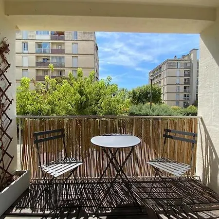 Appart T2 Cosy Renove En Centre Ville Avec Parking Aix-en-Provence Exterior photo