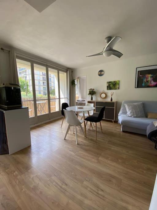T2 Cosy Renove En Centre Avec Parking Apartment
